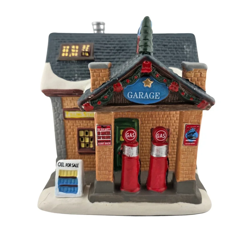 Country Charm Big Pine Gas Station Garage Christmas Village GOOD Tabletop Decor